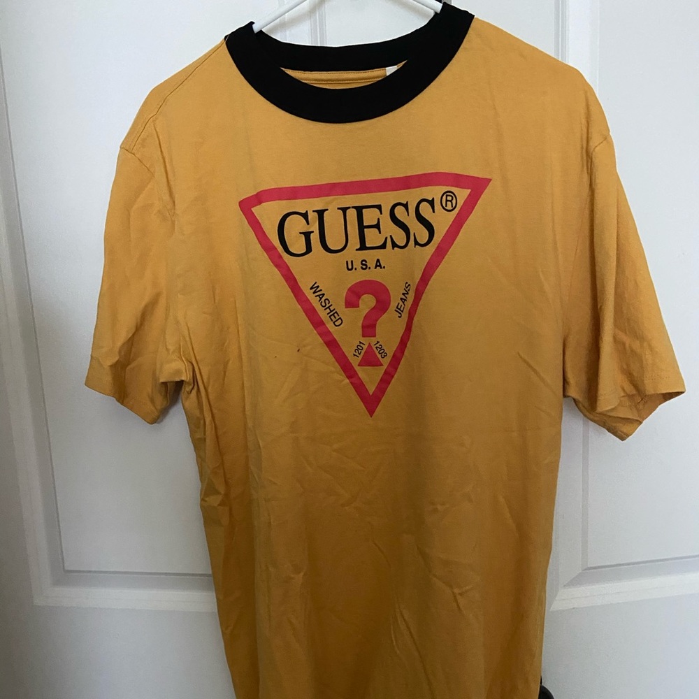yellow Guess t-shirt (worn once)